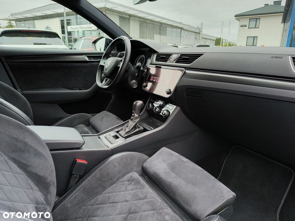 Skoda Superb 2.0 TSI 4x4 Sportline DSG - 11