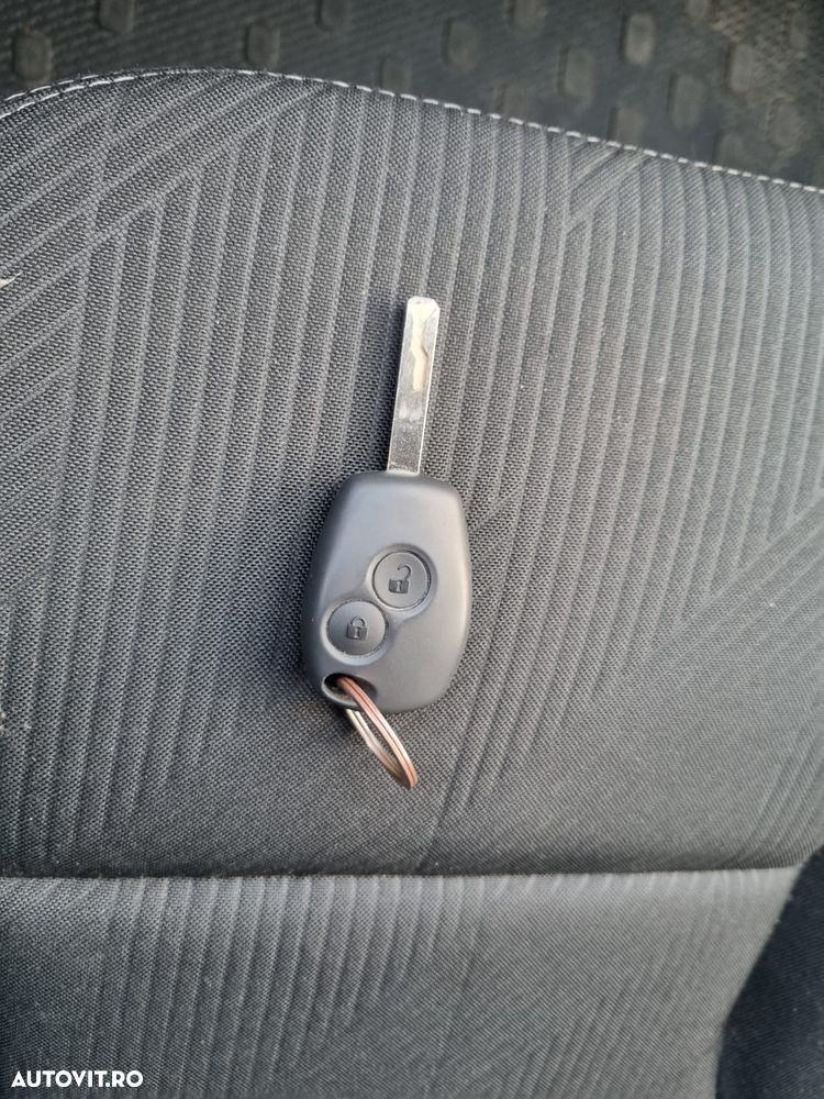 Renault Trafic FURGON - 21