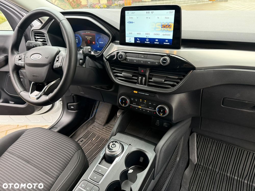 Ford Kuga - 20