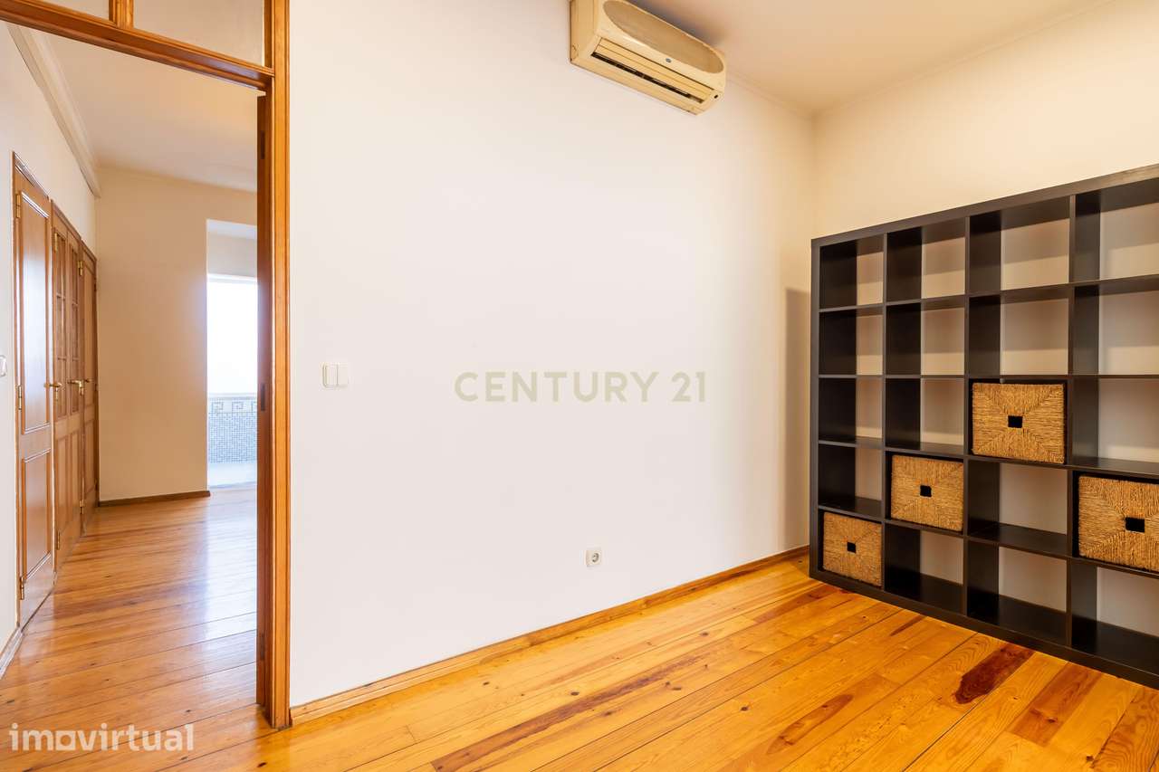 Apartamento na Rua Fradesso da Silveira – Alcântara, Lisboa - Grande imagem: 5/21