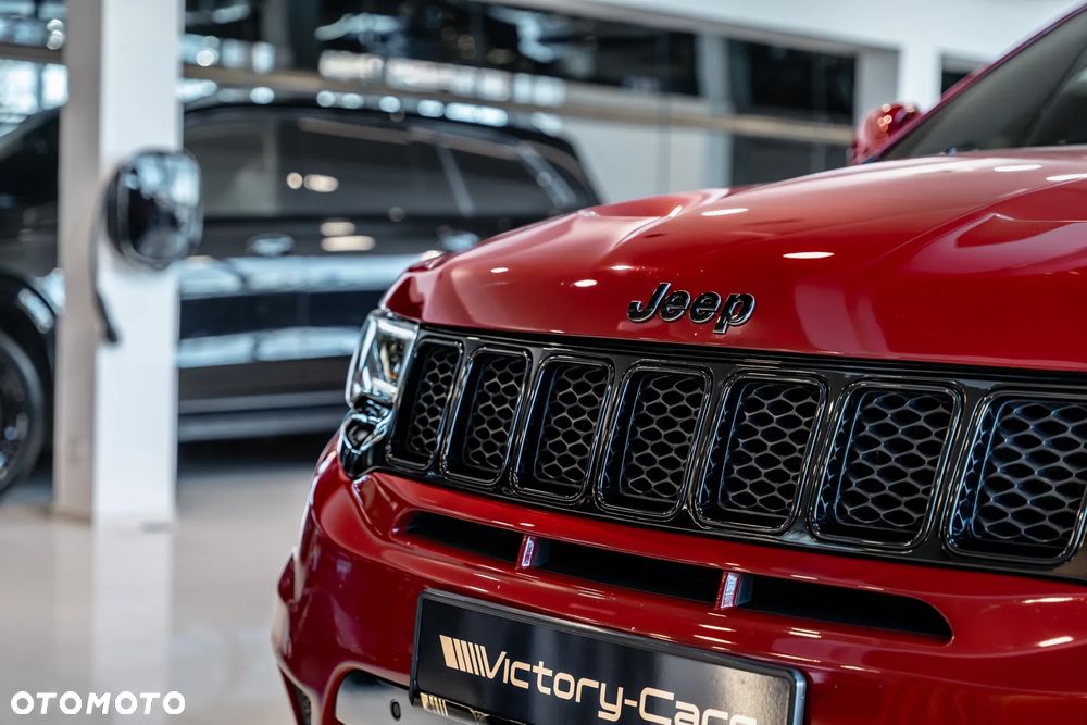 Jeep Grand Cherokee - 4