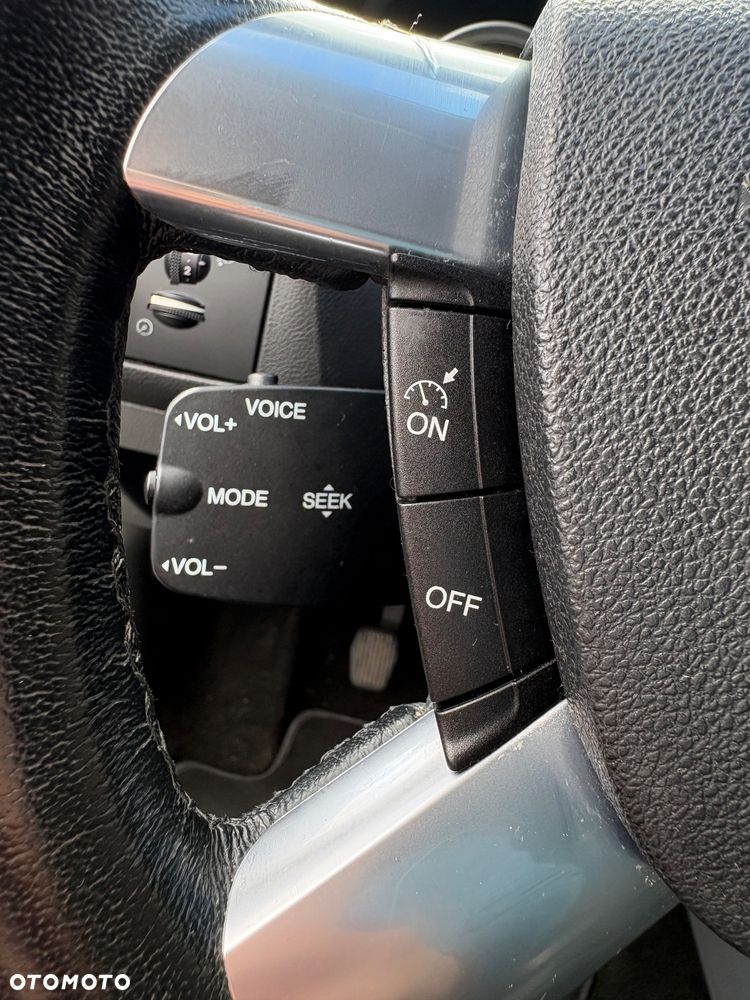 Ford Focus 1.8 Ghia - 24