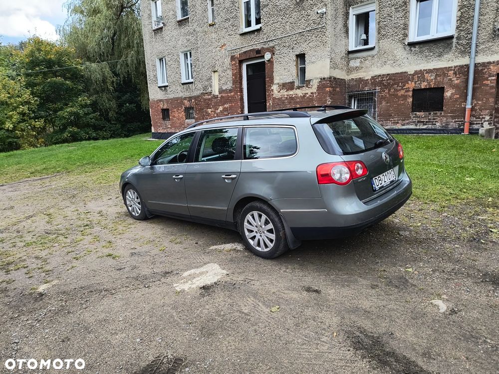 Volkswagen Passat 2.0 TDI Comfortline - 6