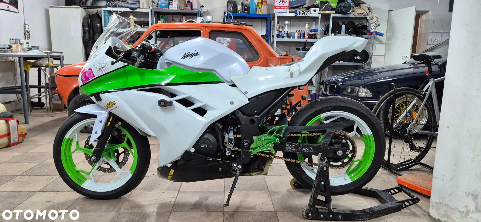 Kawasaki Ninja 300 ABS - 10
