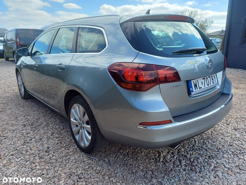 Opel Astra 1.4 Turbo Cosmo - 18