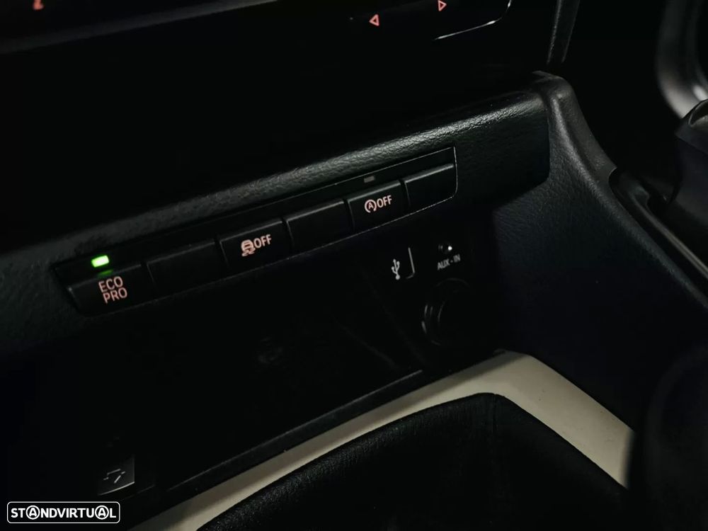 BMW X1 16 d sDrive Line Sport - 40