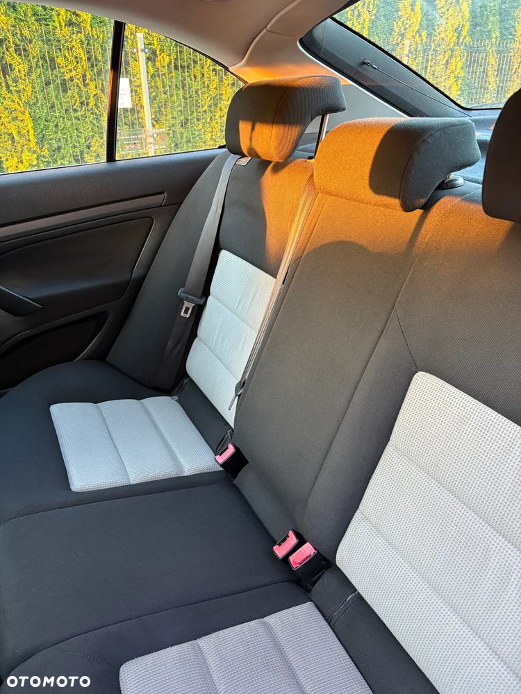 Skoda Octavia 1.6 Classic - 13