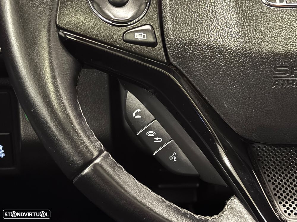 Honda HR-V 1.5 i-VTEC Executive CVT - 18
