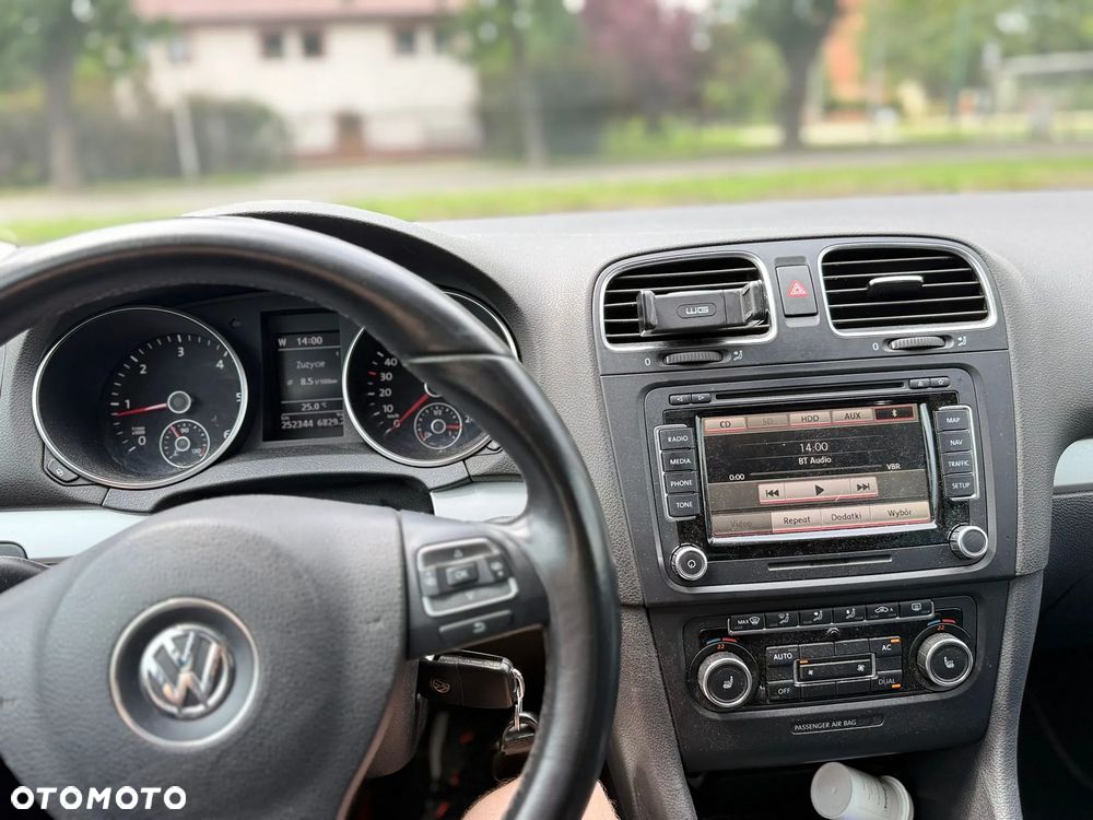 Volkswagen Golf 2.0 TDI DPF Highline - 10