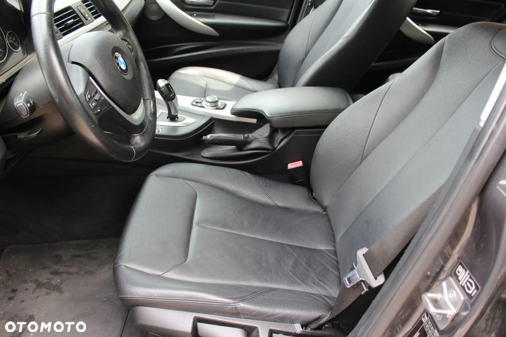 BMW Seria 3 320i Sport-Aut - 18