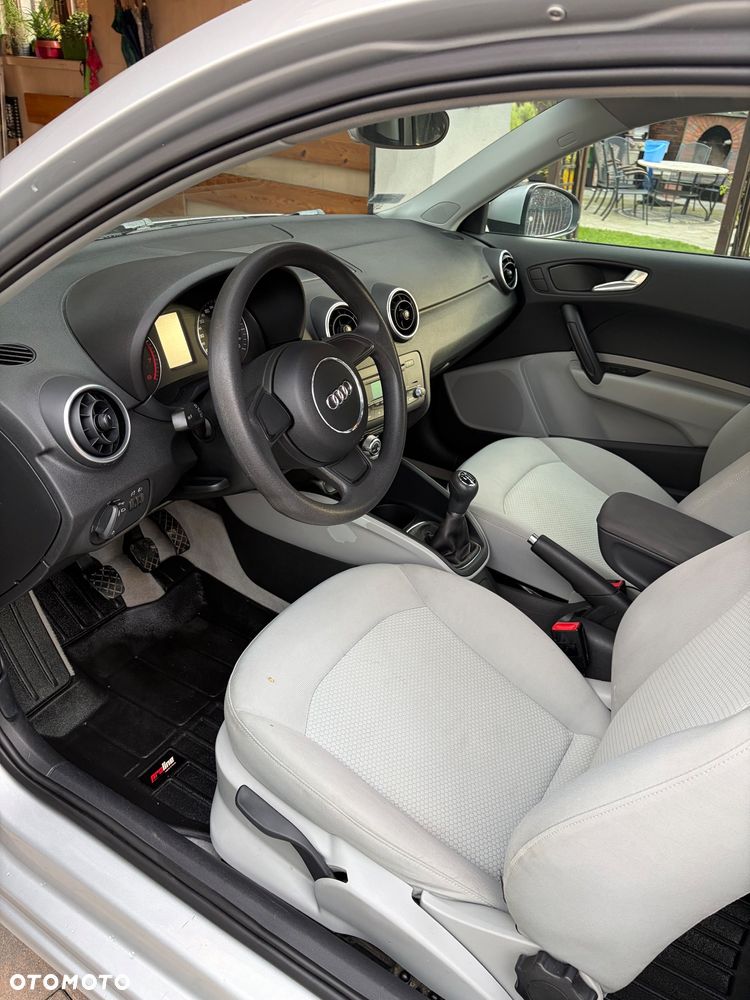 Audi A1 3-drzwiowe 1.4 TFSI Attraction - 6