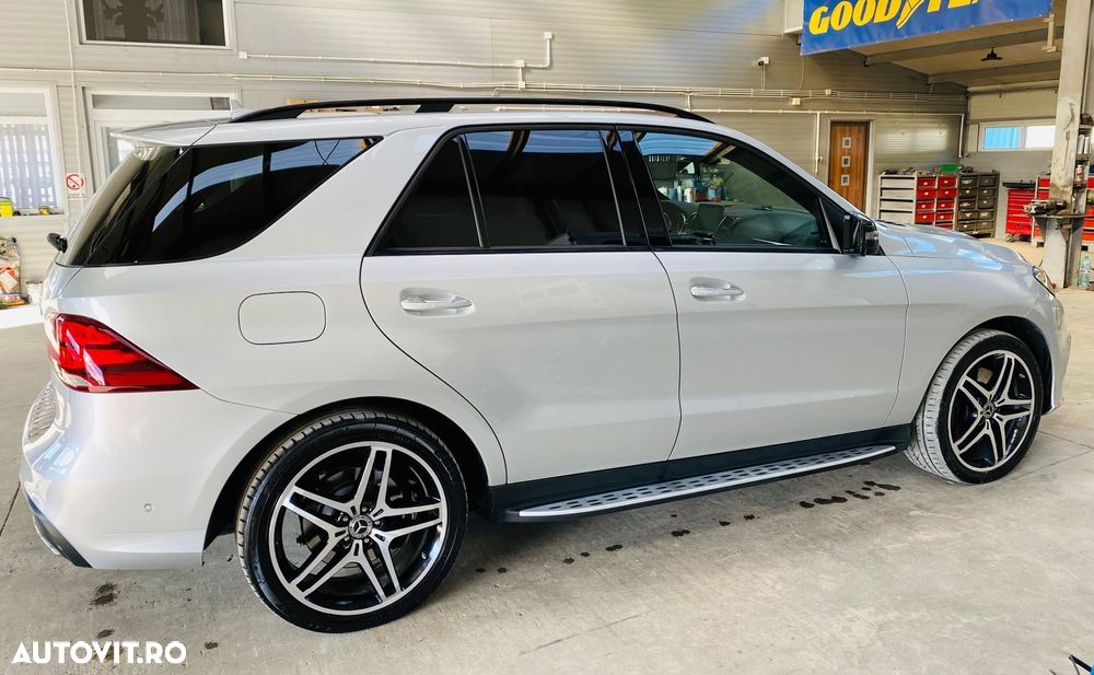 Mercedes-Benz GLE 350 d 4MATIC 9G-TRONIC AMG Line - 8