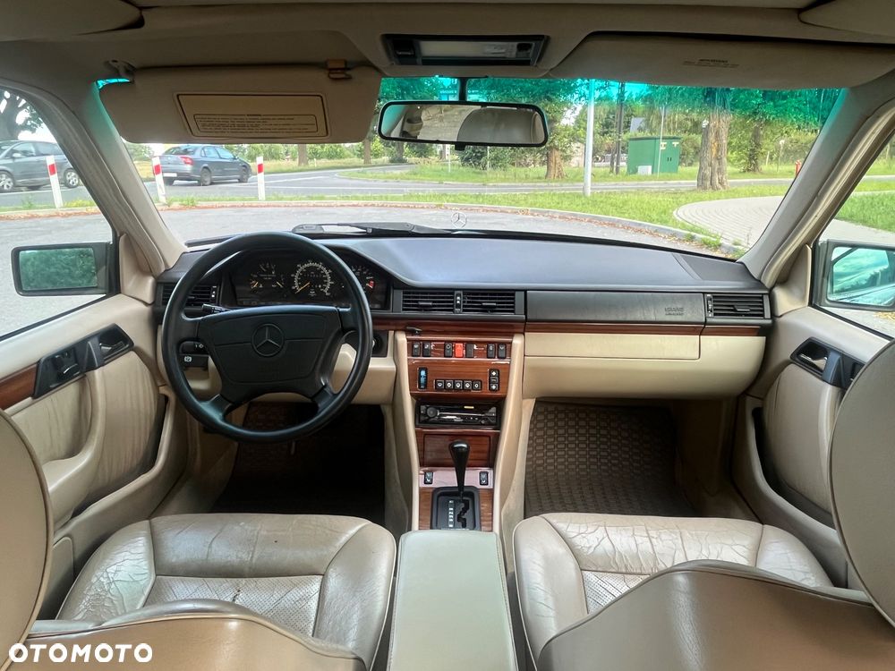 Mercedes-Benz W124 (1984-1993) - 13
