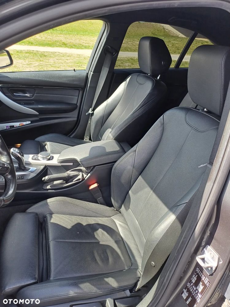 BMW Seria 3 320d M Sport - 23