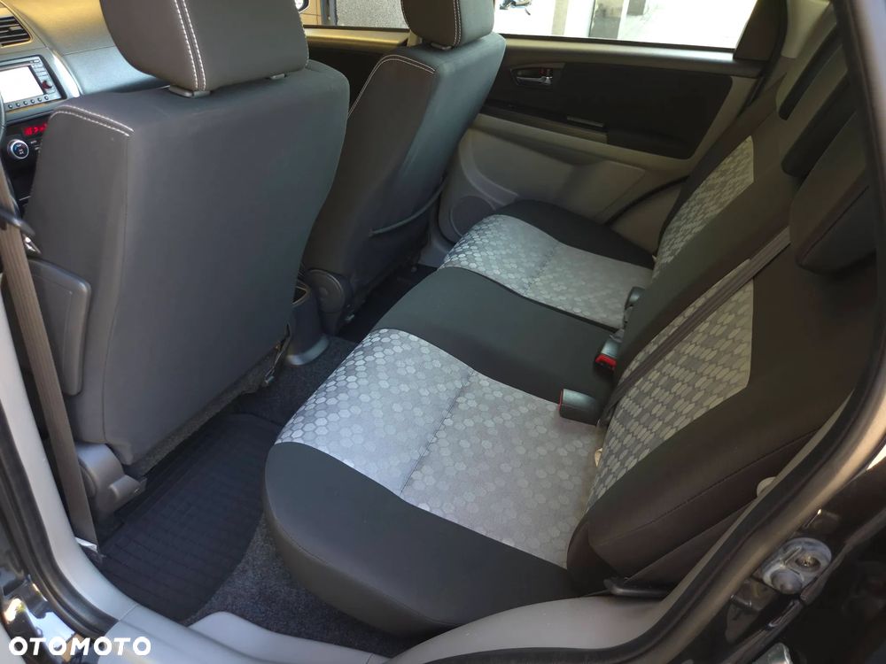 Suzuki SX4 1.6 VVT 4x4 Style - 40