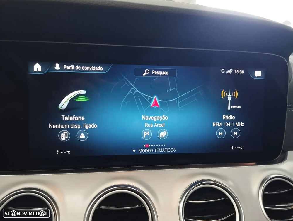 Mercedes-Benz E 300 de AMG Line - 35