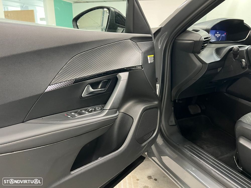 Peugeot e-2008 50 kWh Allure - 4