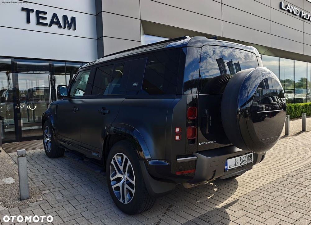 Land Rover Defender - 11