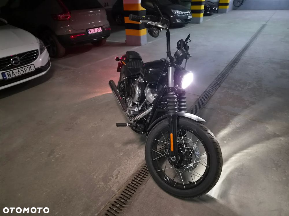 Harley-Davidson Softail Street Bob - 2