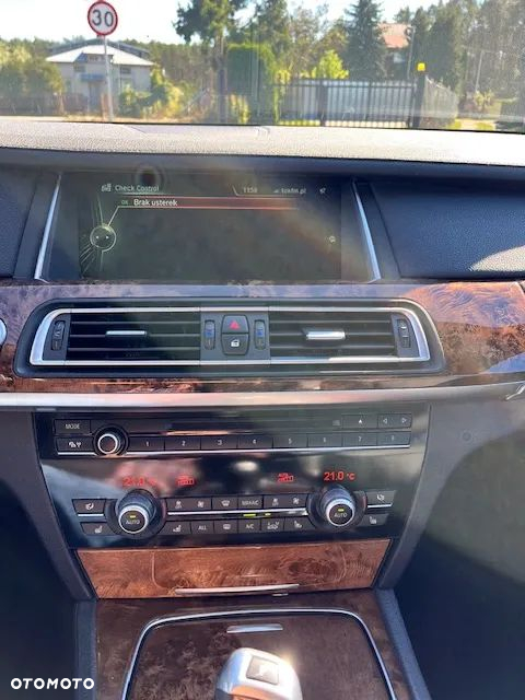 BMW Seria 7 740d xDrive - 30