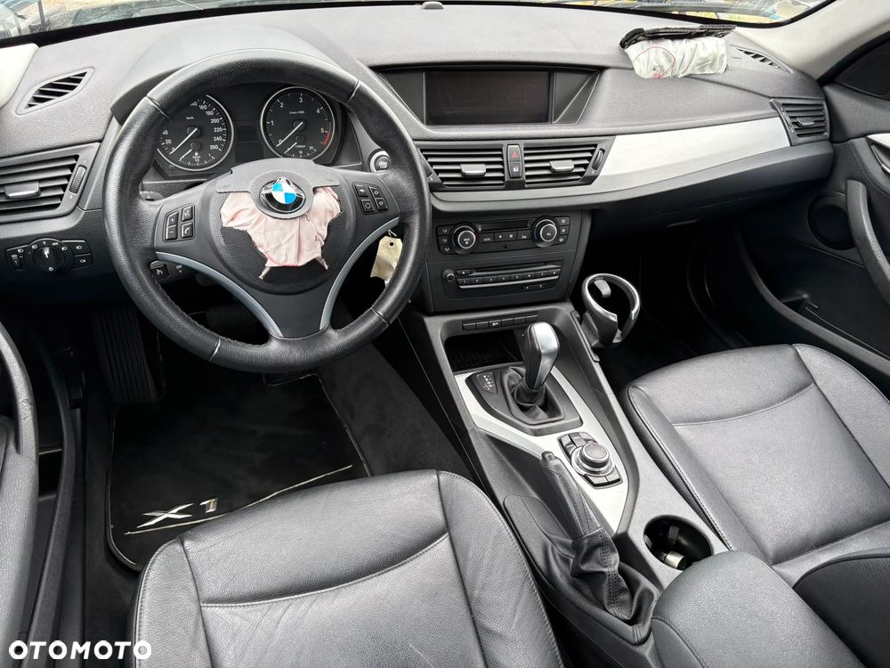 BMW X1 sDrive18d xLine - 15