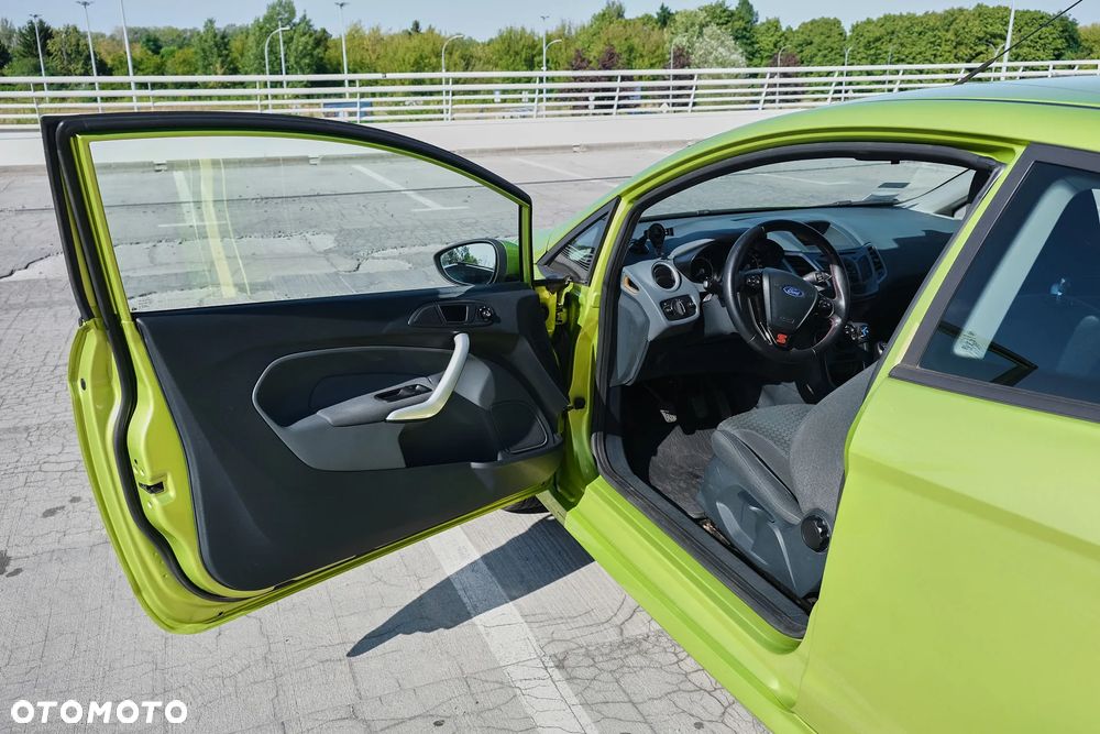 Ford Fiesta 1.6 Sport - 18