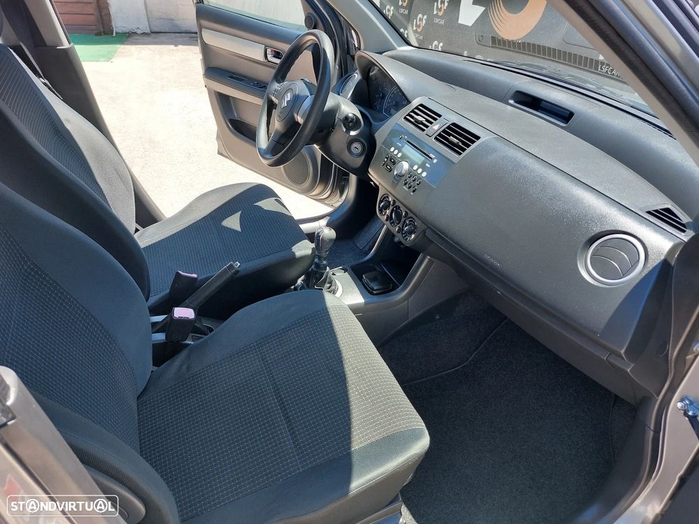 Suzuki Swift 1.3 DDiS GLX - 11