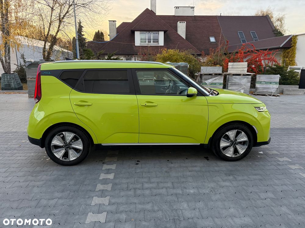 Kia Soul e-Soul 64kWh L - 11