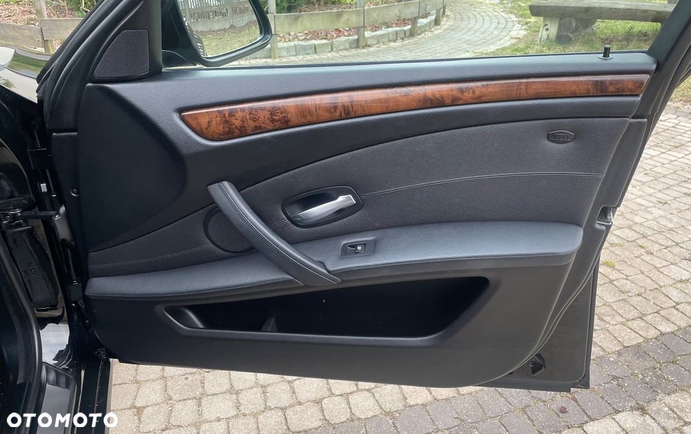 BMW Seria 5 530d - 22