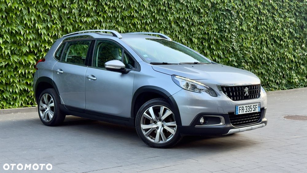 Peugeot 2008 - 8