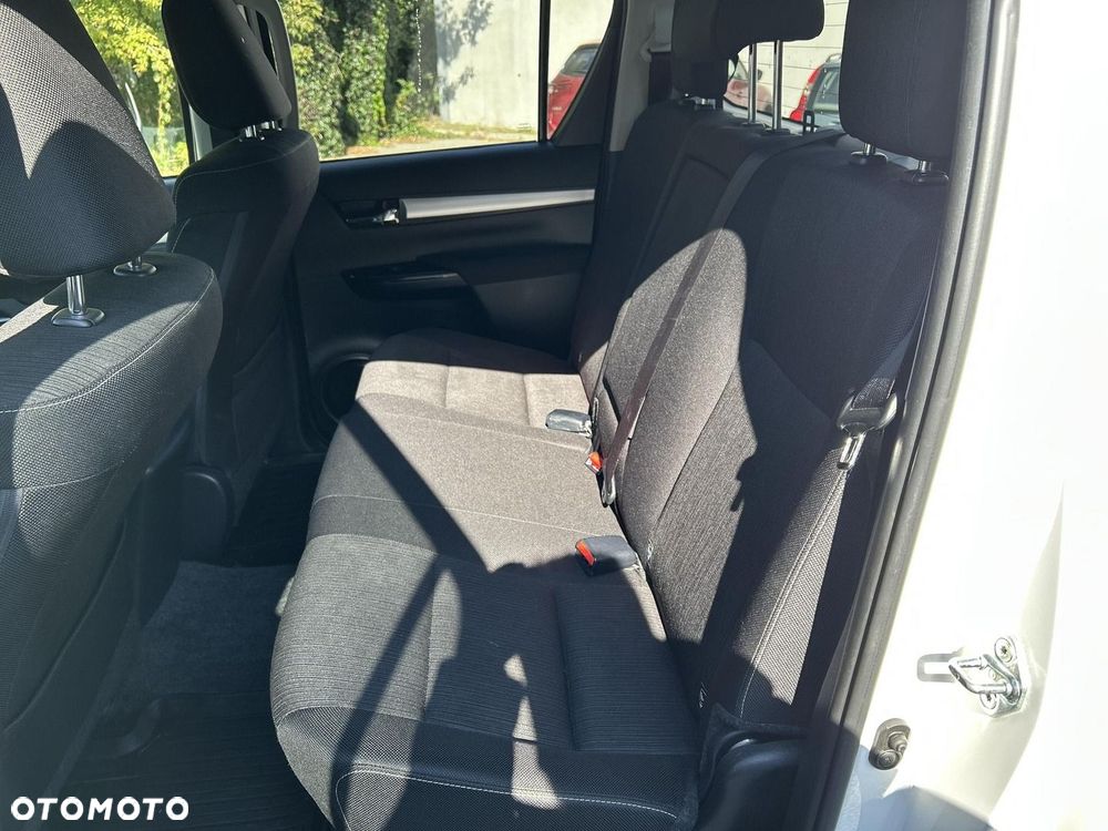 Toyota Hilux 2.8 D-4D Double Cab SR5 4x4 - 14