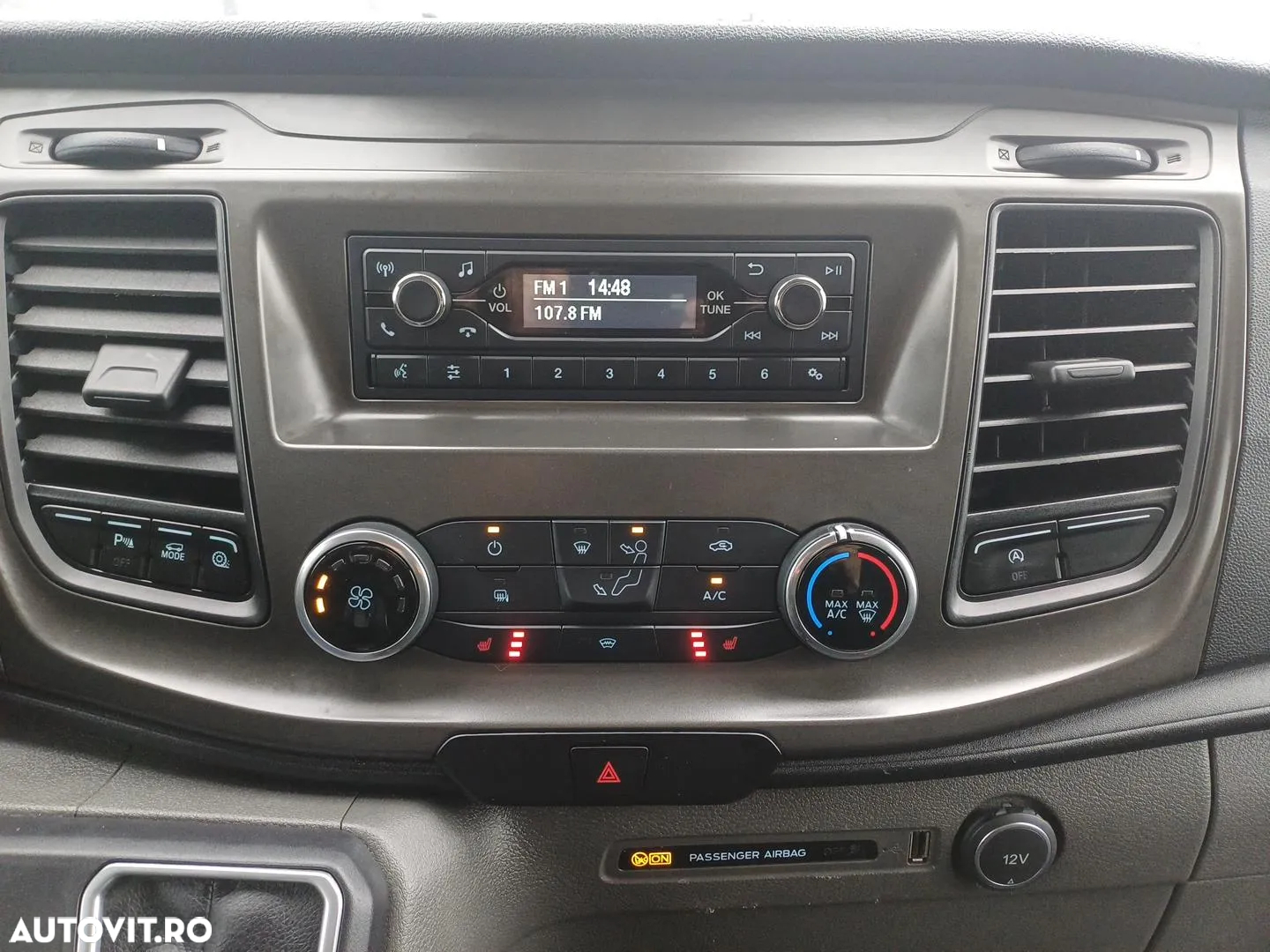 Ford TRANSIT CUSTOM - 16