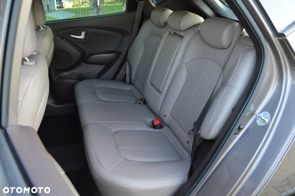 Hyundai ix35 2.0 CRDi 4WD Automatik Premium - 32