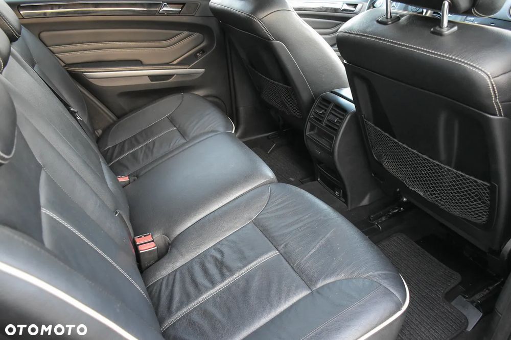 Mercedes-Benz ML 300 CDI 4Matic 7G-TRONIC DPF BlueEFFICIENCY Grand Edition - 33