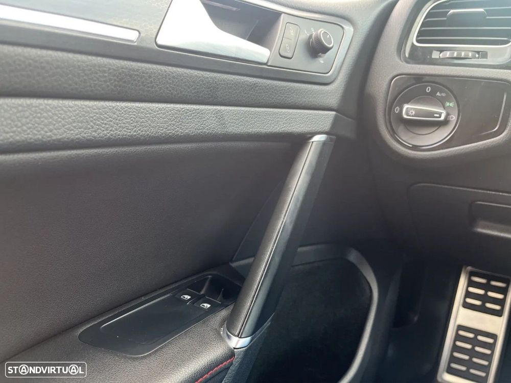 VW Golf 2.0 TSI GTI DSG Performance - 12