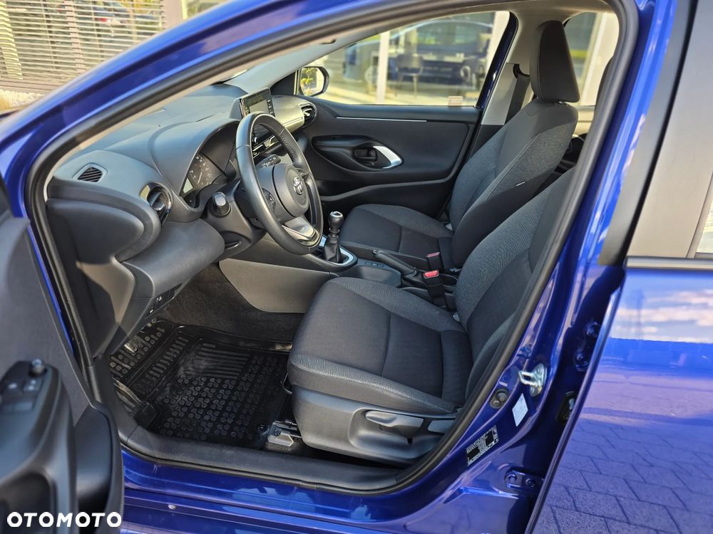 Toyota Yaris 1.5 Comfort - 24
