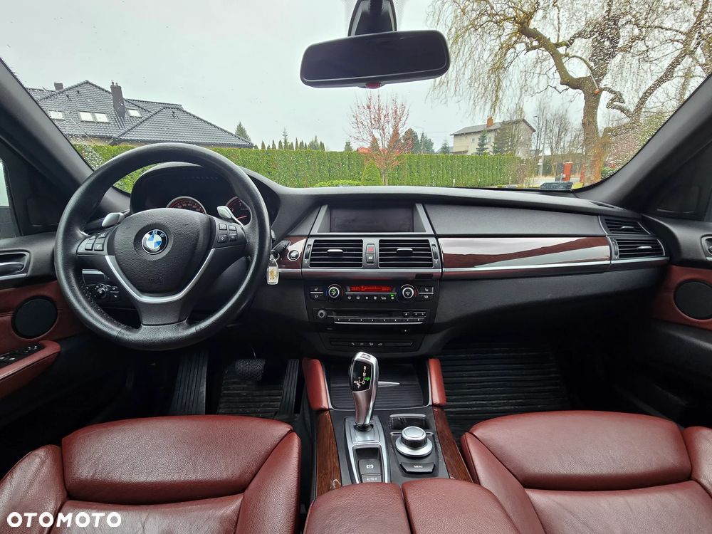 BMW X6 - 14