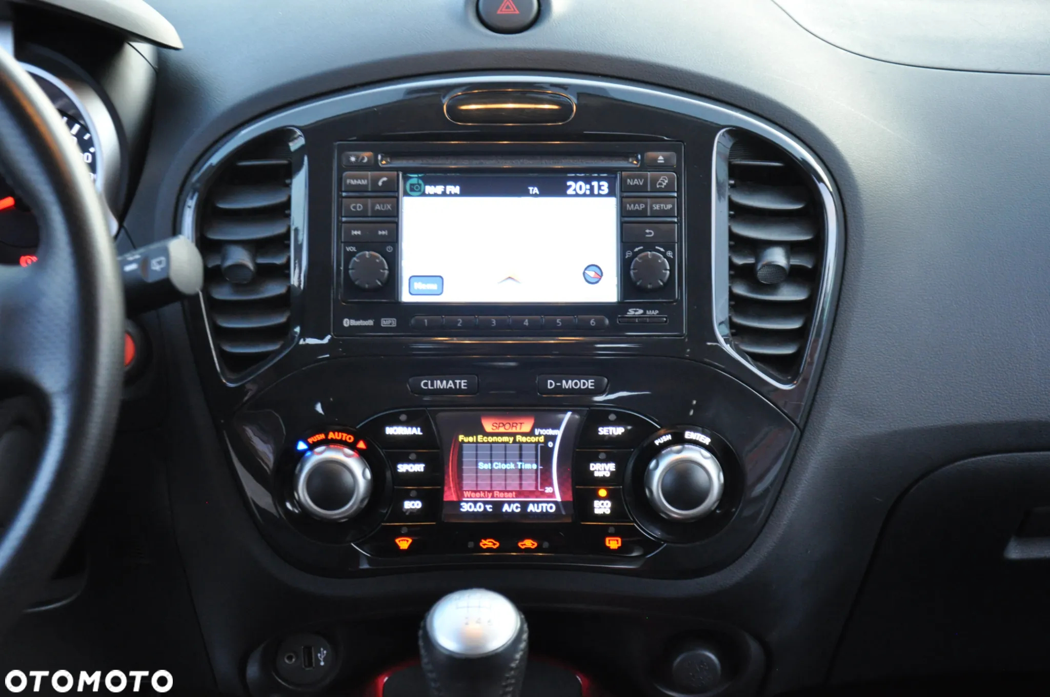 Nissan Juke 1.6 DIG-T Tekna - 19