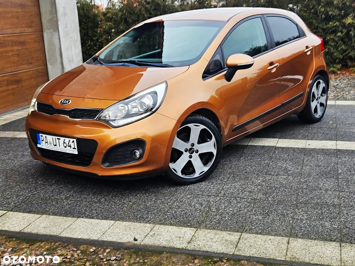 Kia Rio - 14