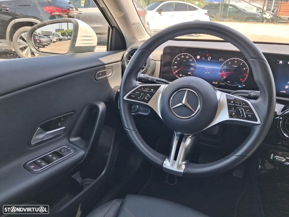 Mercedes-Benz A 200 Standard - 14