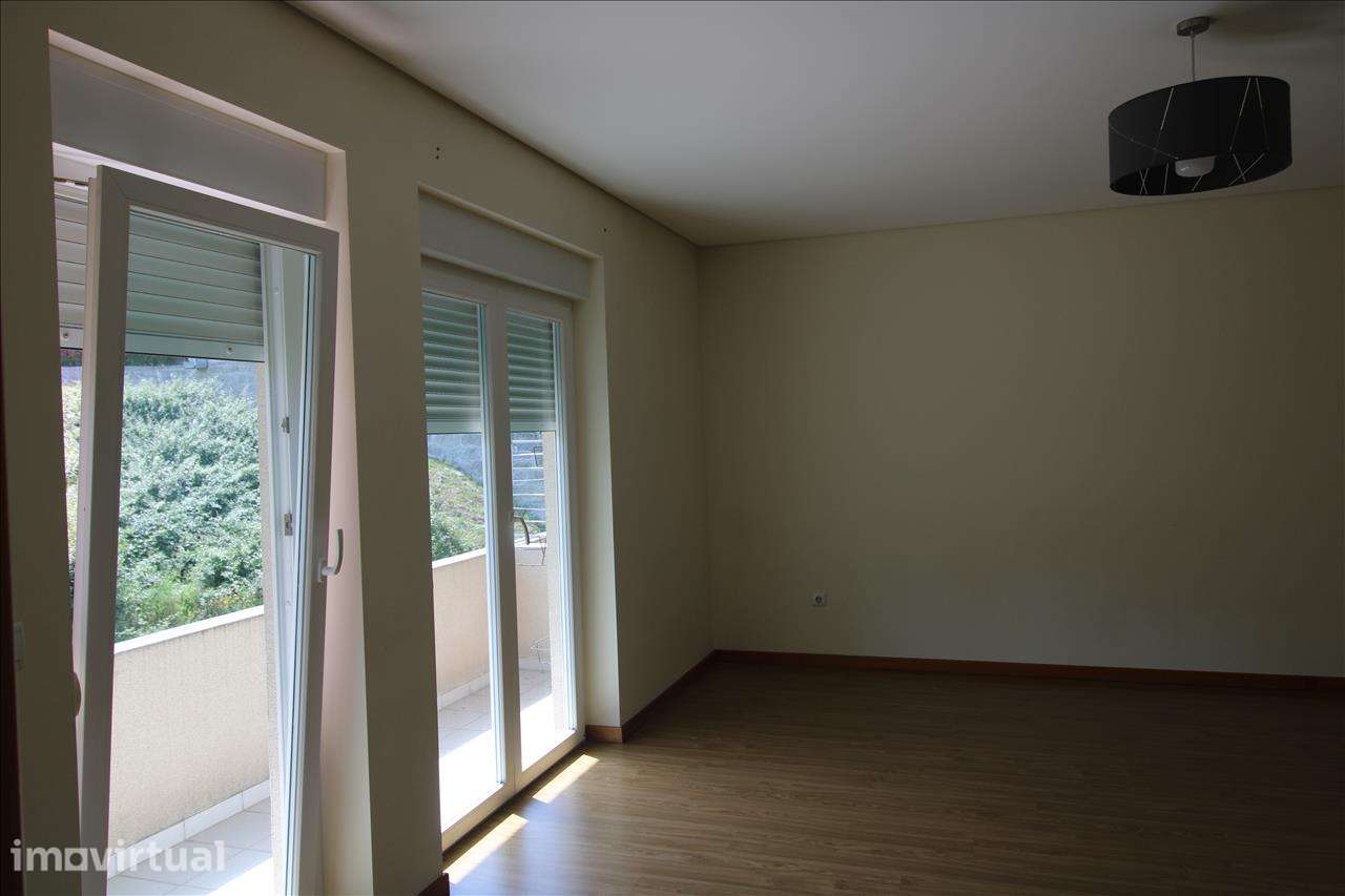 Apartamento em Póvoa de Lanhoso, Fonte Arcada - Grande imagem: 3/17
