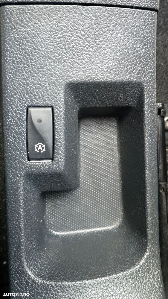 Dacia Sandero TCe 90 Celebration - 12