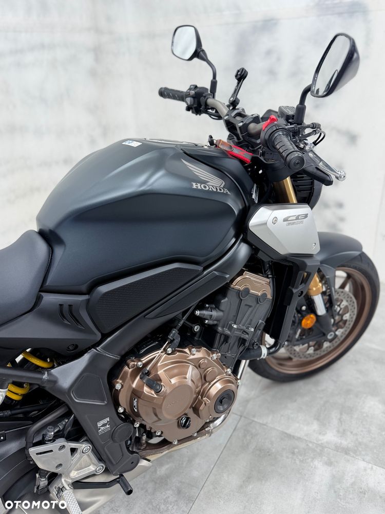 Honda CB - 24