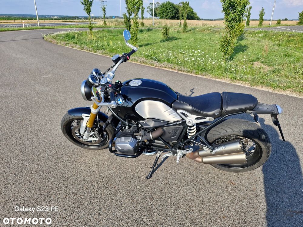 BMW R - 9