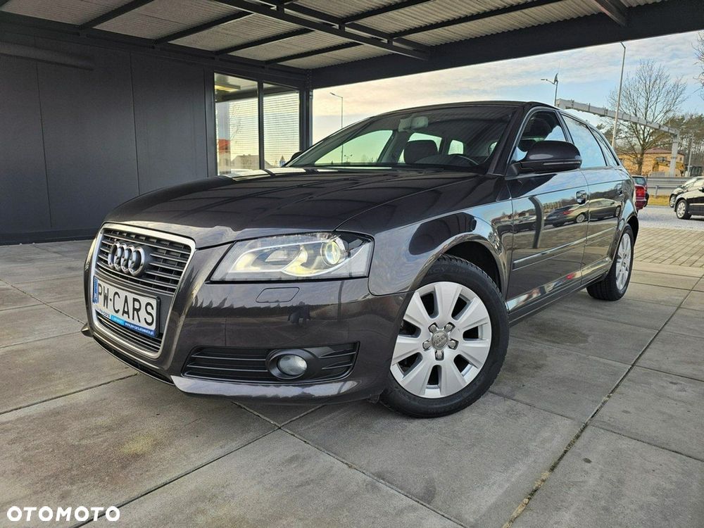 Audi A3 Sportback - 1
