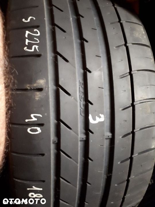 Kumho 225/40/18 nr 3 - 1
