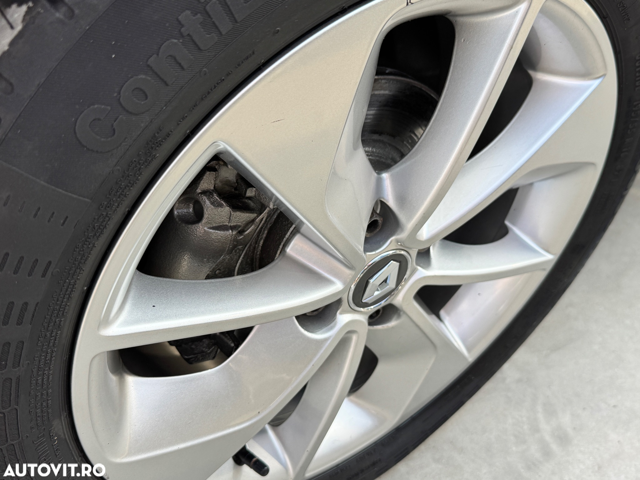 Renault Clio (Energy) TCe 90 Start & Stop INTENS - 8