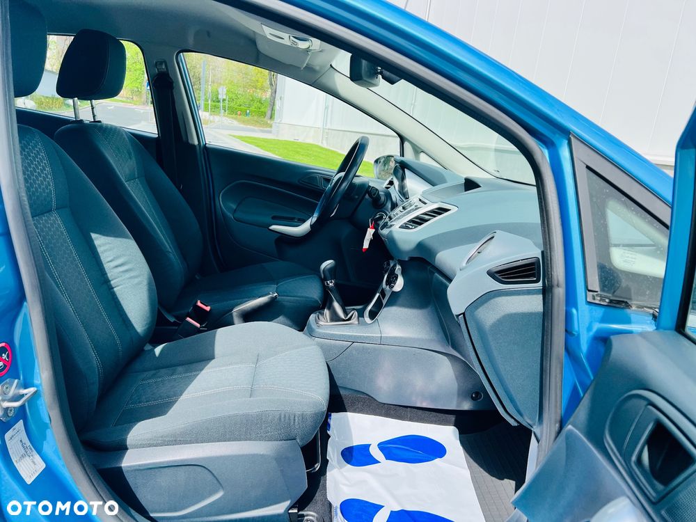 Ford Fiesta 1.25 Champions Edition - 32