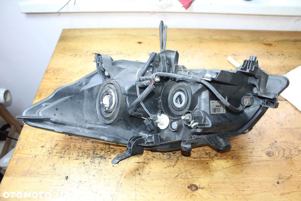 LAMPA LEWA LUB PRAWA PRZÓD TOYOTA AURIS I LIFT ANGLIA - 8