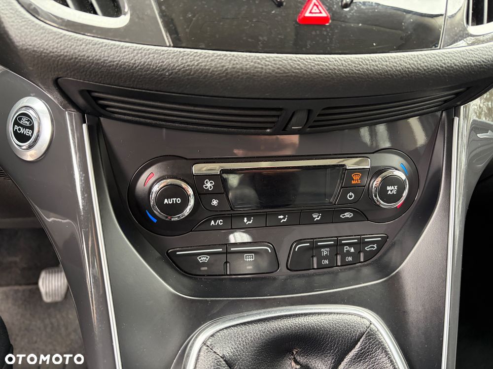 Ford Kuga 2.0 TDCi 4x4 Titanium - 23
